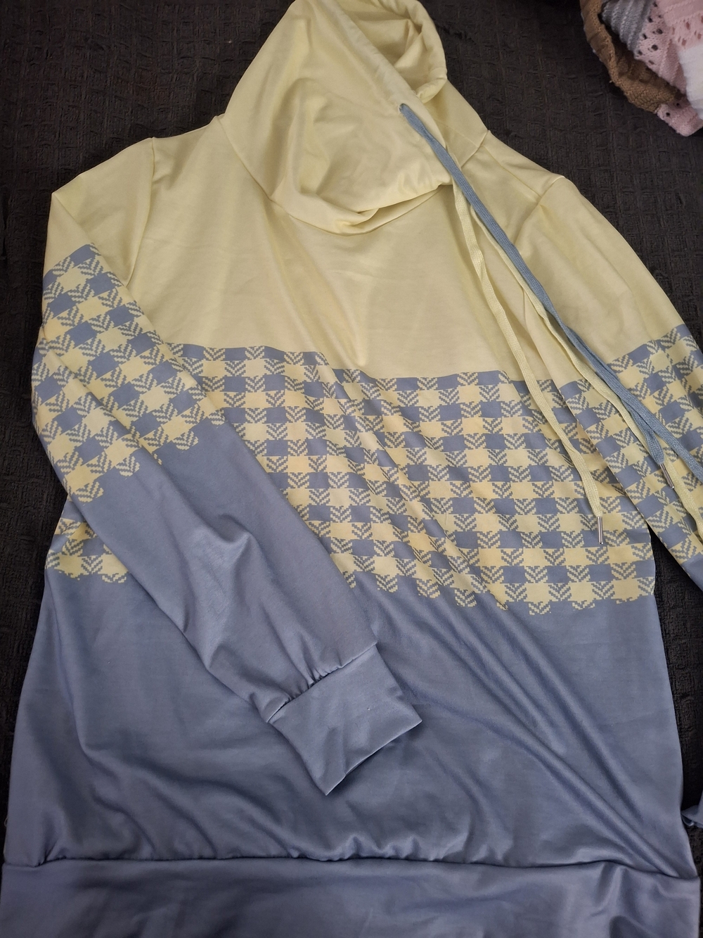 Women’s Turtleneck Sweater in Pale Yellow and Light Blue